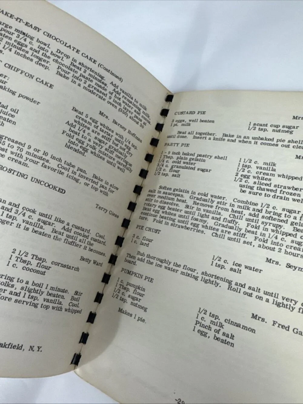 The Best in Cooking in Oakfield NY Cookbook IRA Spring VFW Auxiliary 50s/60s